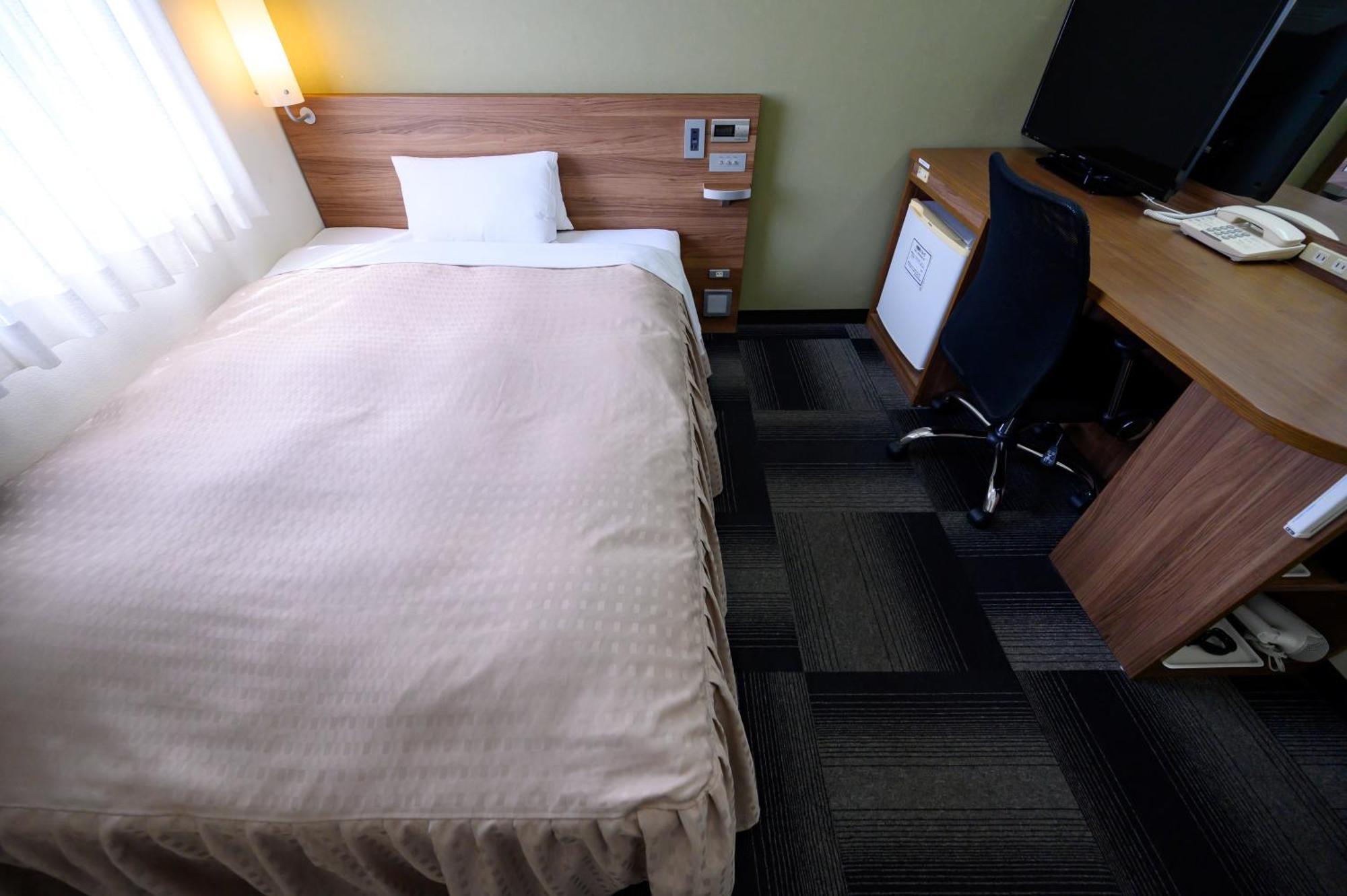 Hotel Econo Камеяма Екстериор снимка